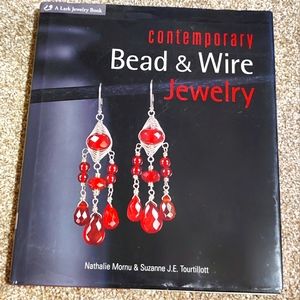 Book: Contemporary Bead & Wire Jewelry